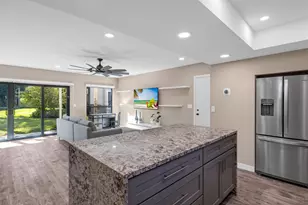 11863 Wimbledon Circle, Wellington, FL 33414 - Photo 14