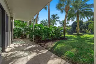 11863 Wimbledon Circle, Wellington, FL 33414 - Photo 10