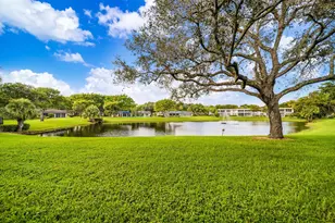 3611 Oaks Clubhouse Dr, Pompano Beach, FL 33069 - Photo 32