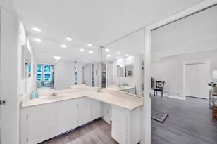 3611 Oaks Clubhouse Dr, Pompano Beach, FL 33069 - Photo 30