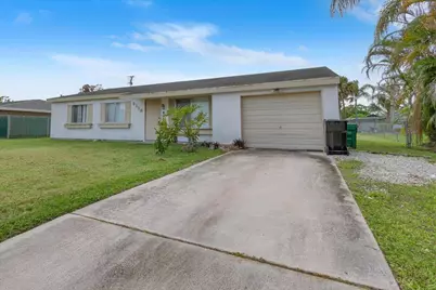 2118 SW Airoso Boulevard, Port Saint Lucie, FL 34984 - Photo 2