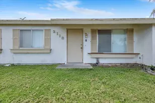 2118 SW Airoso Blvd, Port Saint Lucie, FL 34984 - Photo 6