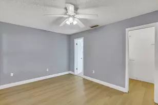 10270 NW 24th Ct, Sunrise, FL 33322 - Photo 16