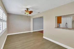 10270 NW 24th Ct, Sunrise, FL 33322 - Photo 14