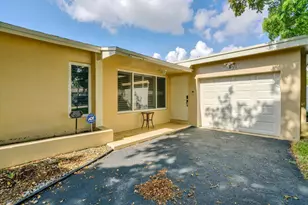 10270 NW 24th Ct, Sunrise, FL 33322 - Photo 4