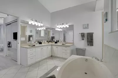 13709 Columbine Avenue, Wellington, FL 33414 - Photo 22