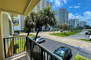 801 N Ocean Blvd, Pompano Beach, FL 33062 - Photo 16