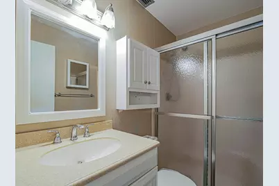 106 Spring Lake Court #201, Vero Beach, FL 32962 - Photo 16