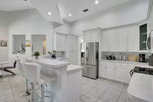 13709 Columbine Ave, Wellington, FL 33414 - Photo 10