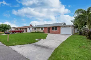 4317 Applecrest Dr, Palm Beach Gardens, FL 33410 - Photo 2