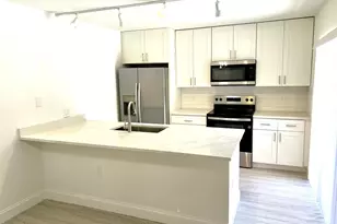 5121 51st Way, West Palm Beach, FL 33409 - Photo 2