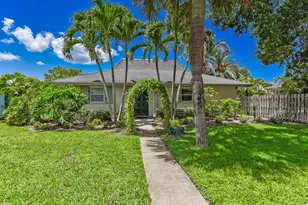 322 SW Indian Groves Dr, Stuart, FL 34994 - Photo 1