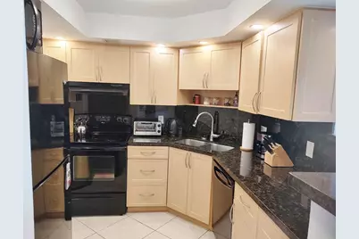 133 N Pompano Beach Boulevard N #1211, Pompano Beach, FL 33062 - Photo 10