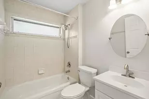 111 Meadow Woode Dr, Royal Palm Beach, FL 33411 - Photo 20