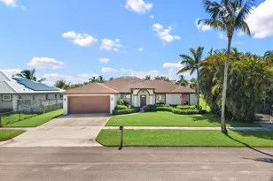111 Meadow Woode Dr, Royal Palm Beach, FL 33411 - Photo 32