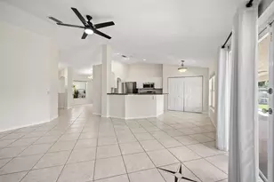 111 Meadow Woode Dr, Royal Palm Beach, FL 33411 - Photo 6