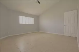 3413 NW 44th St, Lauderdale Lakes, FL 33309 - Photo 10