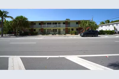220 Lucerne Avenue #4, Lake Worth Beach, FL 33460 - Photo 2