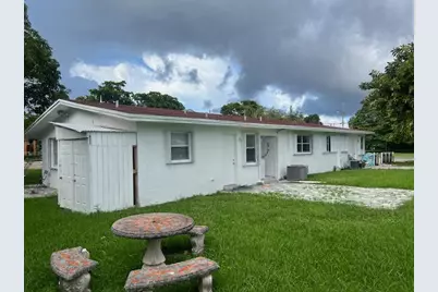 106 NW 12th Avenue #1-2, Dania Beach, FL 33004 - Photo 1