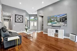 1163 Camellia Cir, Weston, FL 33326 - Photo 6