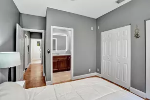 1163 Camellia Cir, Weston, FL 33326 - Photo 24