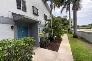 2753 S Oakland Forest Dr, Oakland Park, FL 33309 - Photo 2