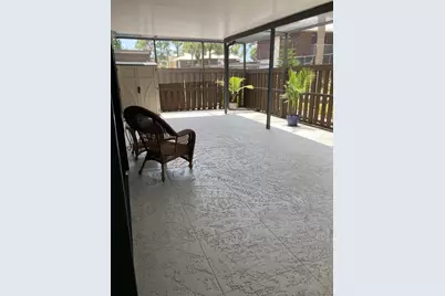 303 SE Castle Court SE #3-C, Port Saint Lucie, FL 34952 - Photo 8