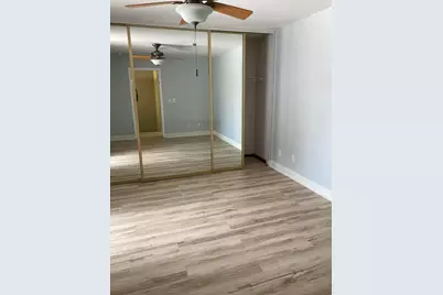303 SE Castle Court SE #3-C, Port Saint Lucie, FL 34952 - Photo 2