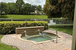 108 Kensington Way, Royal Palm Beach, FL 33411 - Photo 12