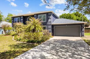 813 Evernia St, Sebastian, FL 32958 - Photo 2