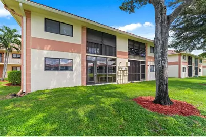 15234 Lakes Of Delray Boulevard #247, Delray Beach, FL 33484 - Photo 2
