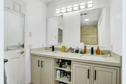 1852 NW 82nd Avenue, Coral Springs, FL 33071 - Photo 40