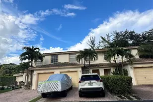4460 Crystal Lake Dr, Deerfield Beach, FL 33064 - Photo 2