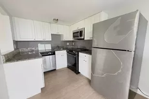 1501 Crescent Cir, Lake Park, FL 33403 - Photo 10