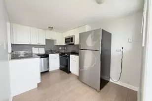 1501 Crescent Cir, Lake Park, FL 33403 - Photo 4