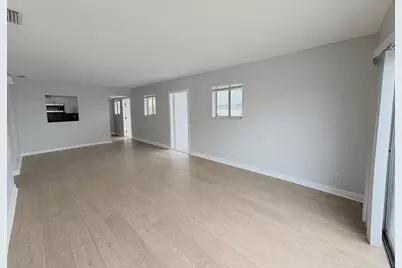 1501 Crescent Circle #E45, Lake Park, FL 33403 - Photo 6