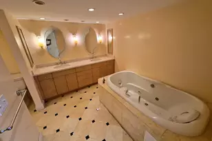 19967 Turnberry Way, Aventura, FL 33180 - Photo 40
