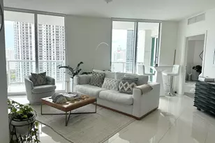 300 S Biscayne Blvd, Miami, FL 33131 - Photo 6