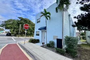 102 S K St, Lake Worth, FL 33460 - Photo 1