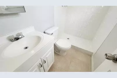 200 Croton Avenue #111, Lantana, FL 33462 - Photo 6