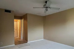 21 Colonial Club Dr, Boynton Beach, FL 33435 - Photo 18
