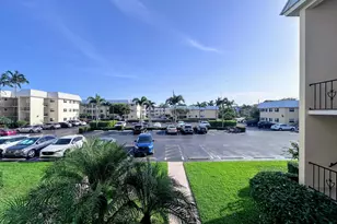 21 Colonial Club Dr, Boynton Beach, FL 33435 - Photo 28