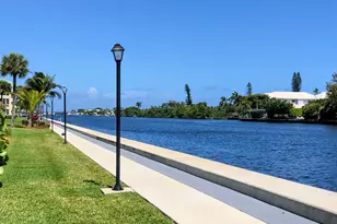 21 Colonial Club Dr, Boynton Beach, FL 33435 - Photo 48