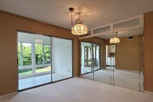 21 Colonial Club Dr, Boynton Beach, FL 33435 - Photo 12