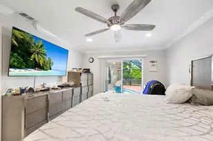 2045 Pinehurst Dr, West Palm Beach, FL 33407 - Photo 8