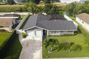 2045 Pinehurst Dr, West Palm Beach, FL 33407 - Photo 28