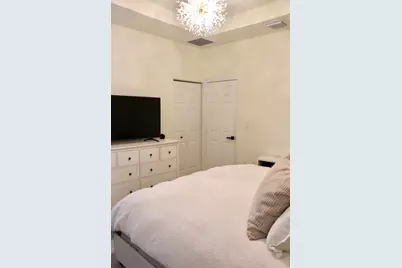 9207 W 33rd Lane, Hialeah, FL 33018 - Photo 24