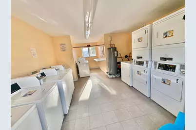 209 Oxford 200, West Palm Beach, FL 33417 - Photo 10