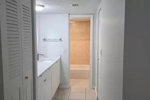 3905 N Nob Hill Rd, Sunrise, FL 33351 - Photo 34