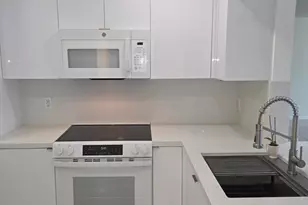 3905 N Nob Hill Rd, Sunrise, FL 33351 - Photo 2